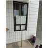 Image 1 : Pole plant hanger