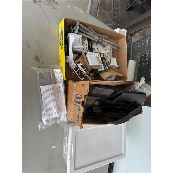 Assorted garage related items