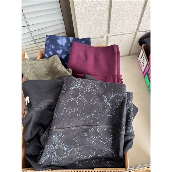 Workout leggings size small