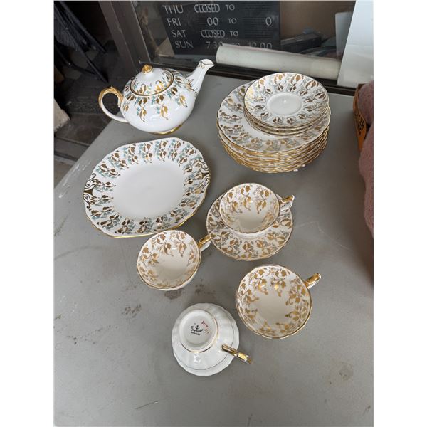 Royal Chelsea dishes