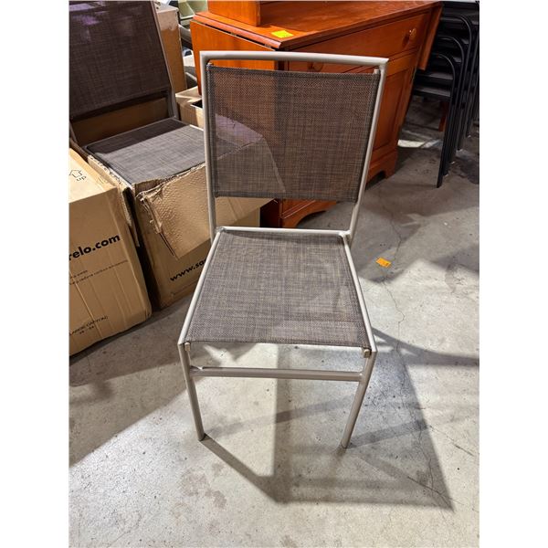 6 Santa Fe patio chairs