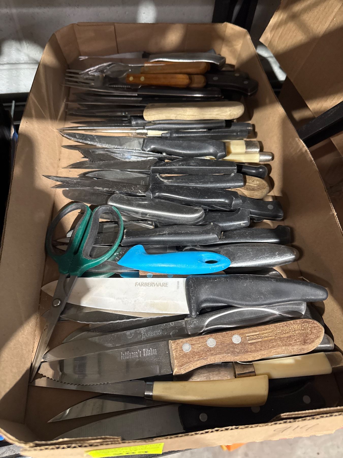 Small kitchen knives