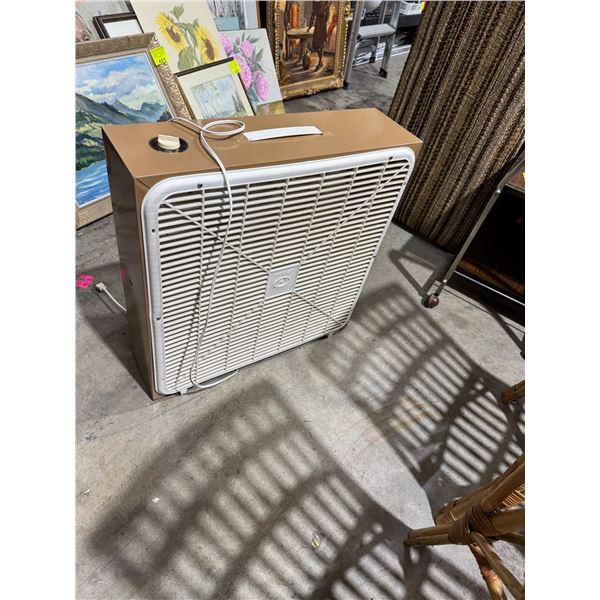 Box fan