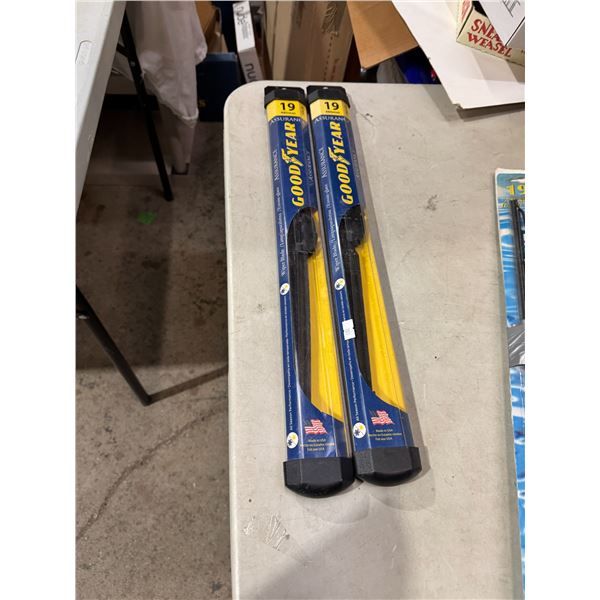 19 inch Goodyear windshield wiper blades