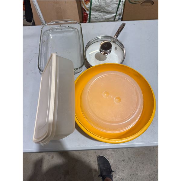 Miscellaneous kitchen items