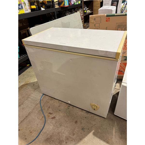 Frigidaire freezer works well