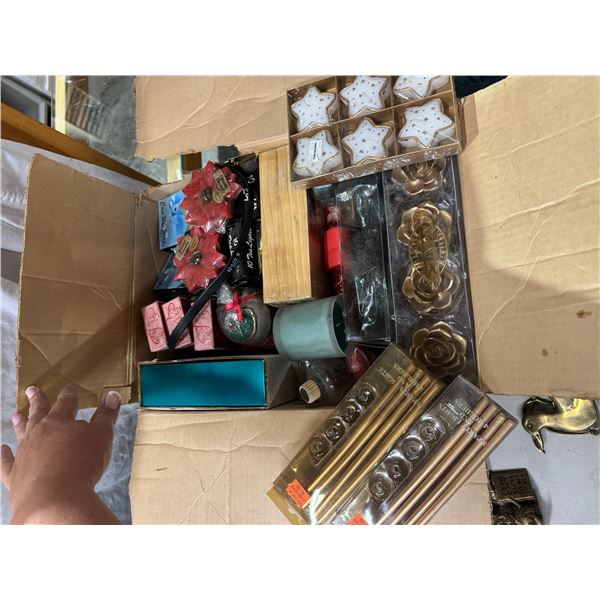 Candle  lot