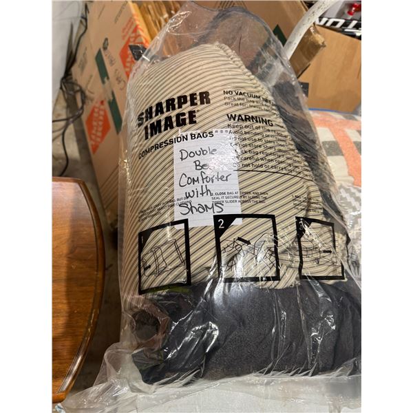 Double comforter with shams