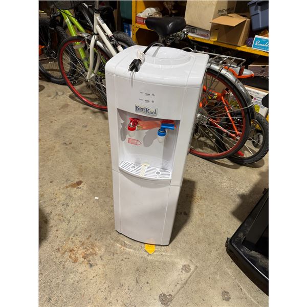 Water cooler