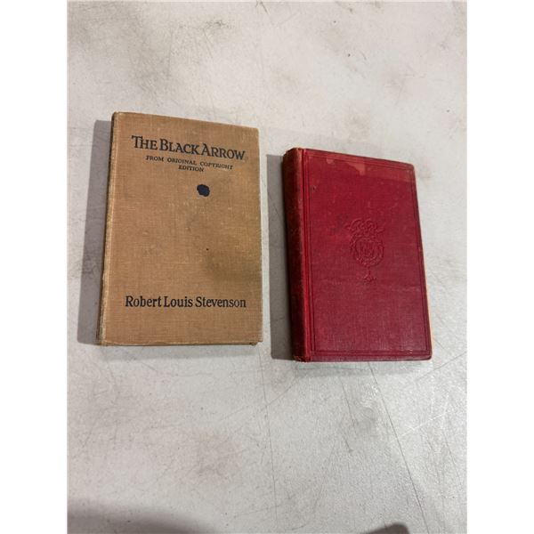 The black and arrow book and Cynthia's way Boeuk