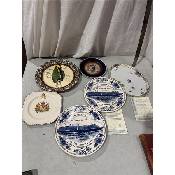 Collectible plates