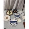 Image 1 : Collectible plates