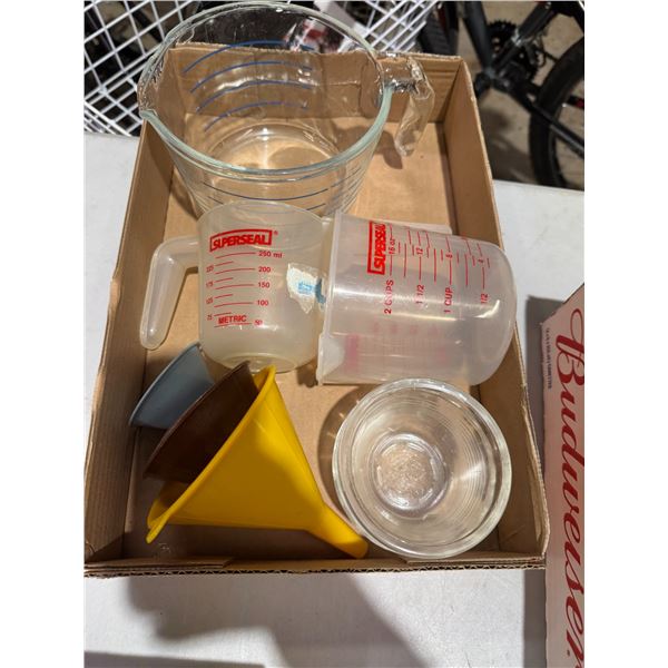 Measuring cups, funnels and small dishes