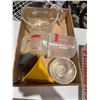 Image 1 : Measuring cups, funnels and small dishes