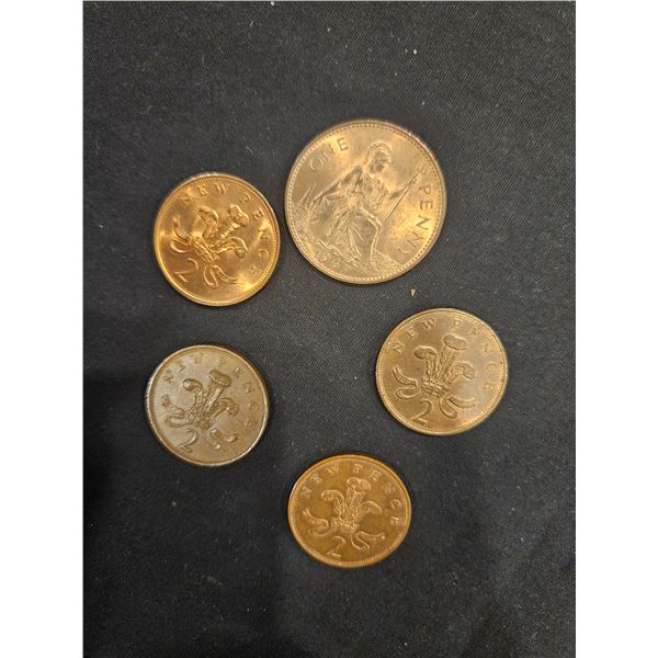 1967 Great britian penny & 1971,1979,1980,1981 2pence