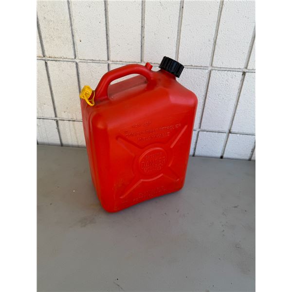Gas container