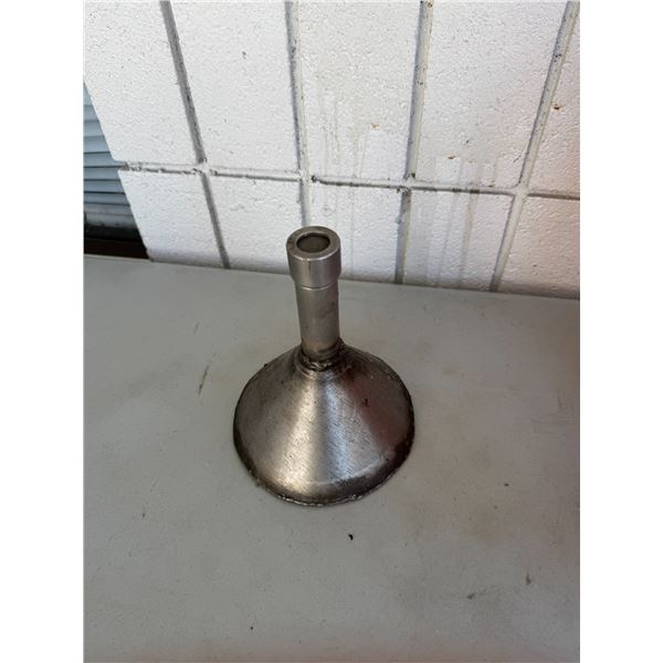 Funnel with filter