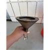 Image 2 : Funnel with filter