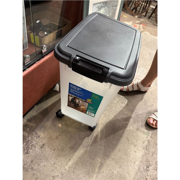 Airtight storage kit