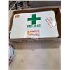 Image 1 : First aid kit