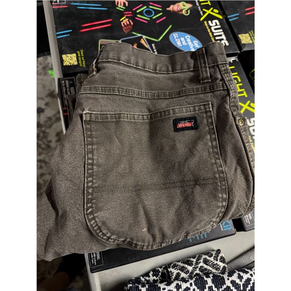 Dickies size 32/30