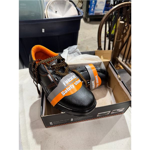 New safety shoes, size 7