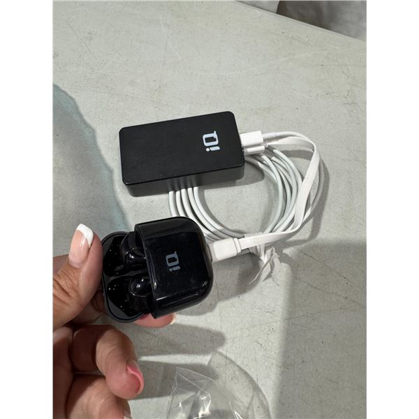 IQ air buds C/W charger