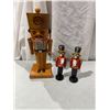 Image 1 : Vintage nutcrackers