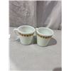 Image 1 : 2 Vintage Pyrex mugs
