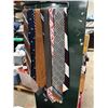 Image 1 : Ties
