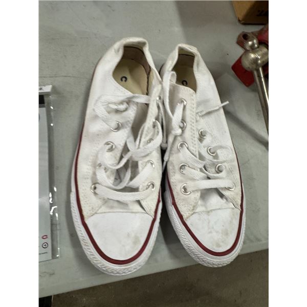 Converse size 6