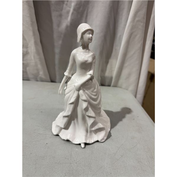 Paris Royal figurine