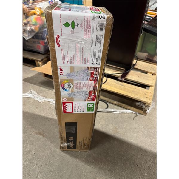 4-ft pre- lit pine tree