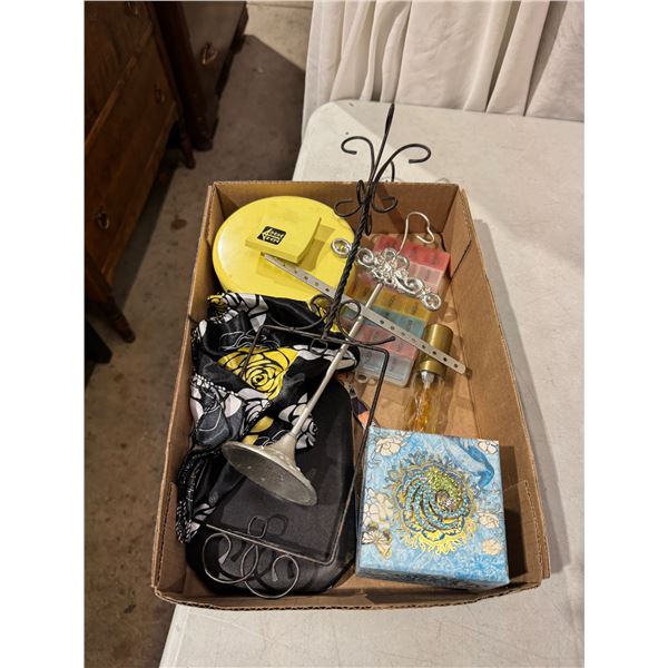 Jewelry stands and other items