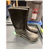 Image 1 : River boots size 13