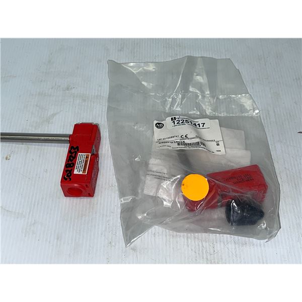 (2) Allen-Bradley #440H-S34025
