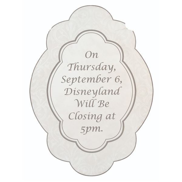 A Disneyland Early Closure Sign.