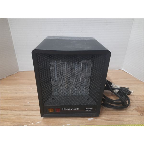 Honeywell Ceramic Heater.