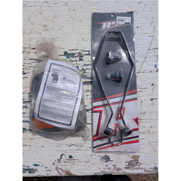 Sealed RSI Way cool Universal fit snow/ice Scratchers w/Body Harness