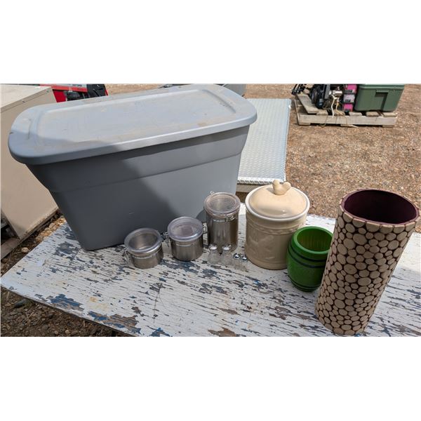 7PC German Knife set w/ Misc. Kitchen Items (Salt and pepper Shakers, Tin Containers, Tubber ware, a