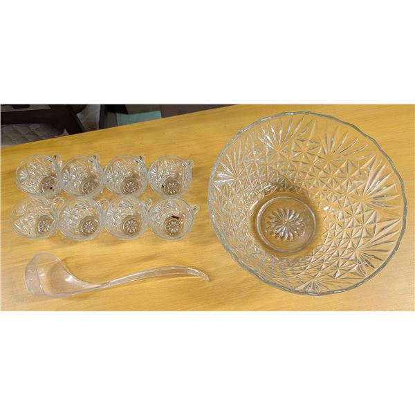 Vintage Arlington Punch Bowl set  w/ Orignal Box (Missing a few glasses)