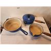 Image 1 : 3 Le Creuset Blue cooking pots - 6,7,8 inches