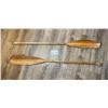 Image 1 : 2 wood paddles