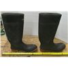 Image 2 : Baffin Men's Rubber Boots. (Size 9)