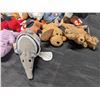 Image 7 : beenie Babies and Bag of Vintage (TY) Miniature stuff animal Toys