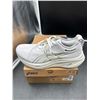 Image 2 : ASICS Gel-Nimbus 26 Running Shoes,  Size 10 Men