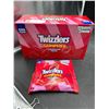 Image 1 : Twizzlers Gummies Strawberry 12 Pack of 90g