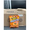 Image 1 : Maynards Fuzzy Peach Candy, 12 Packs of 154g Each