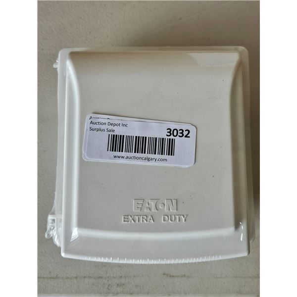 Eaton Extra Duty 2-Gang Weather Protective Cover, 55 Configurations
