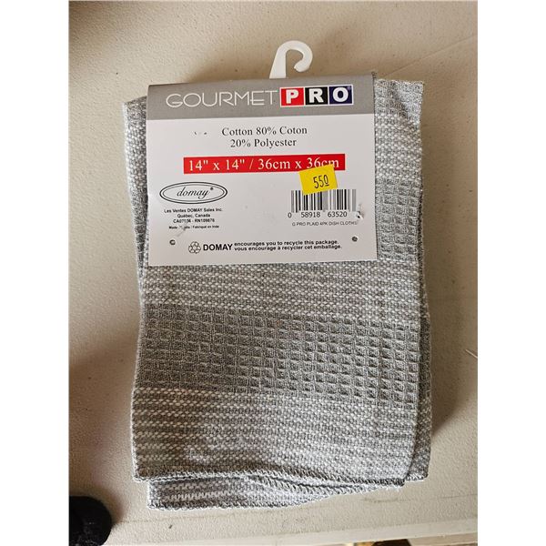 Lot of 4 Ð Gourmet Pro 4-Pack Dish Cloths, 14 x 14 Inches, Cotton Blend